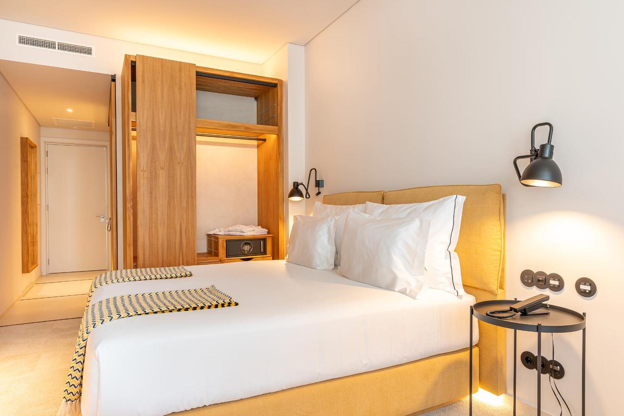 3Hb Faro Otel Oda fotoğraf Deluxe room