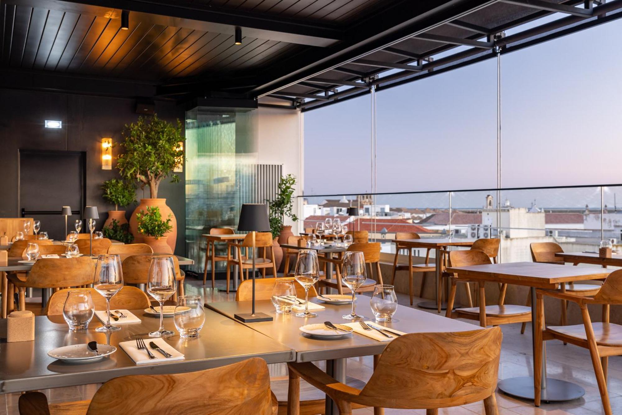 3Hb Faro Otel Dış mekan fotoğraf The restaurant